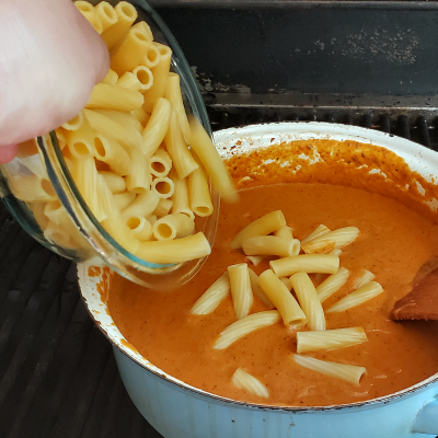 adding-pasta