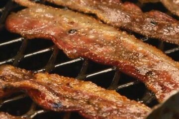 bacon-on-grill